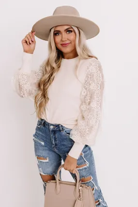 Fall Into My Kiss Sweater Top in Cream
