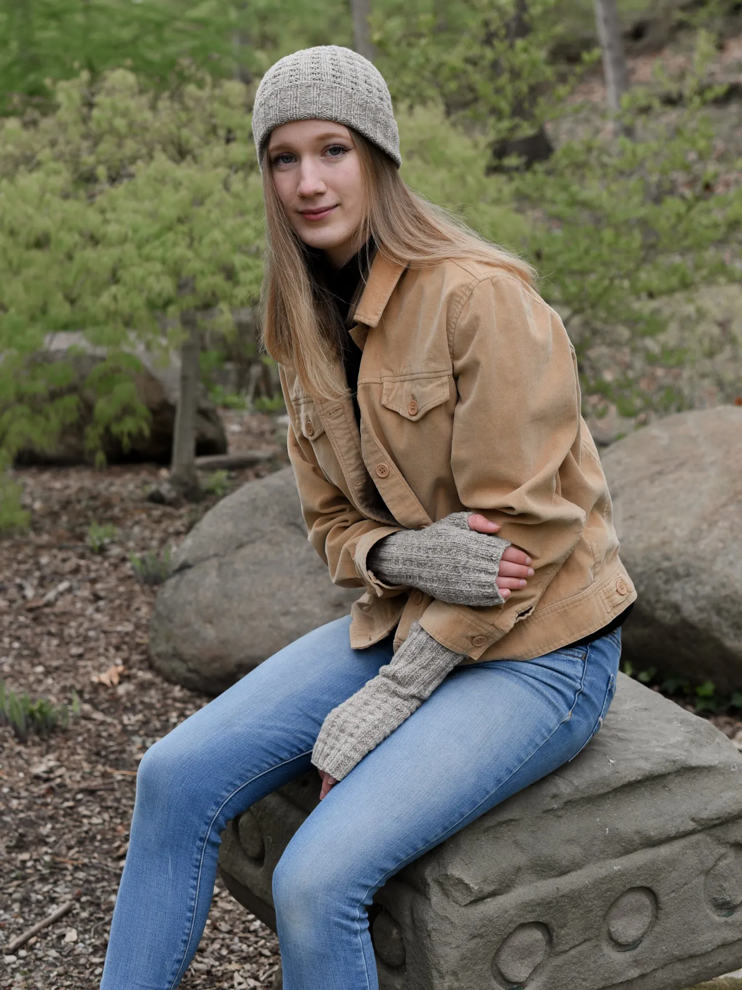 Hot Waffles Hat and Mitts <br/><small>knitting pattern</small>