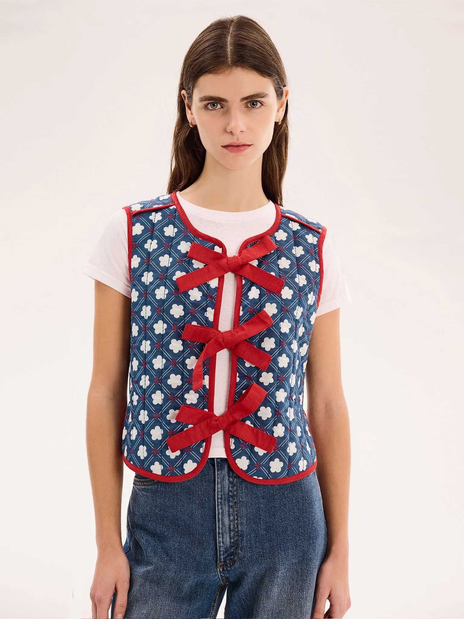 Jojo Quilted Gilet in Floral Check
