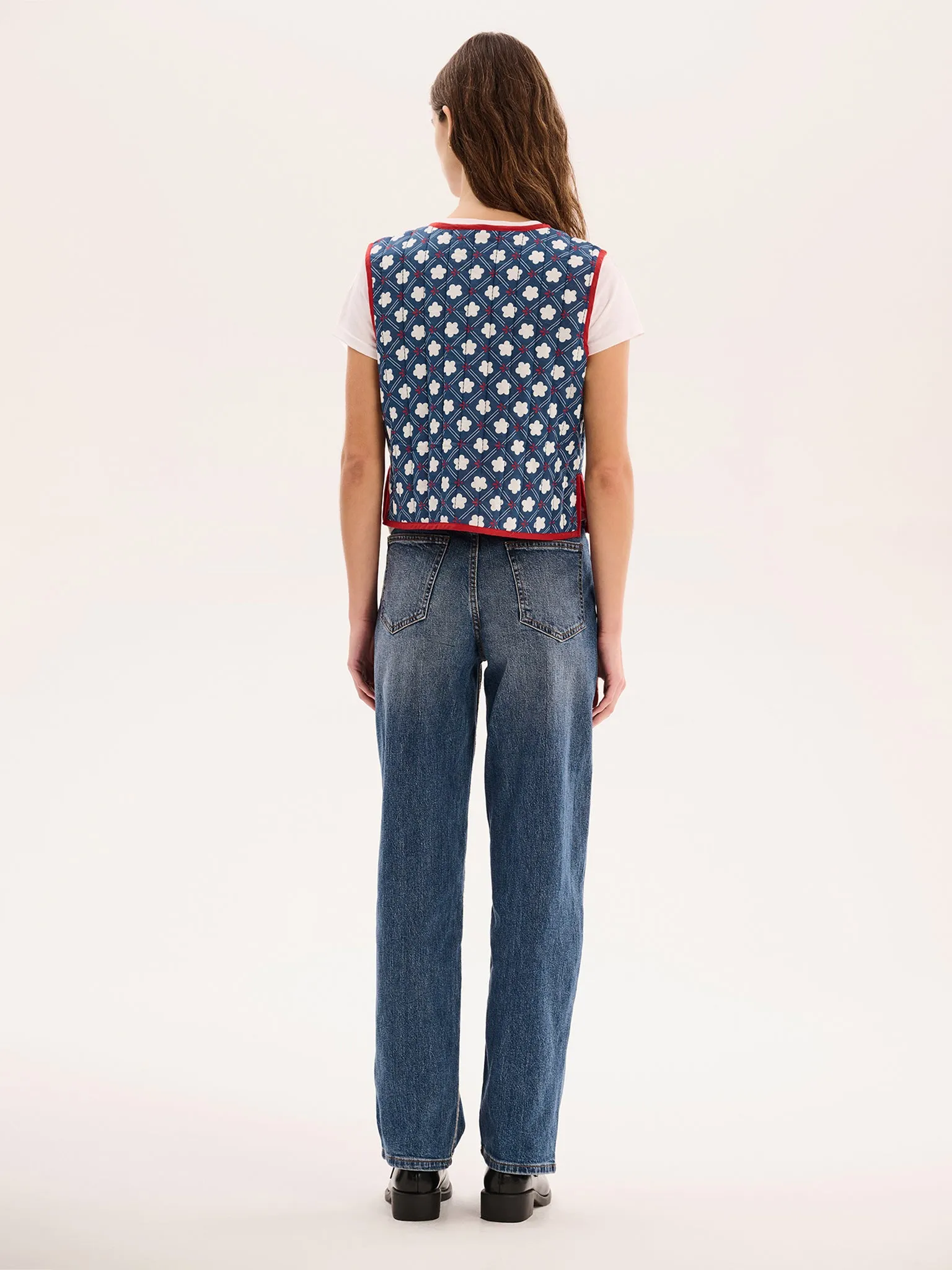 Jojo Quilted Gilet in Floral Check