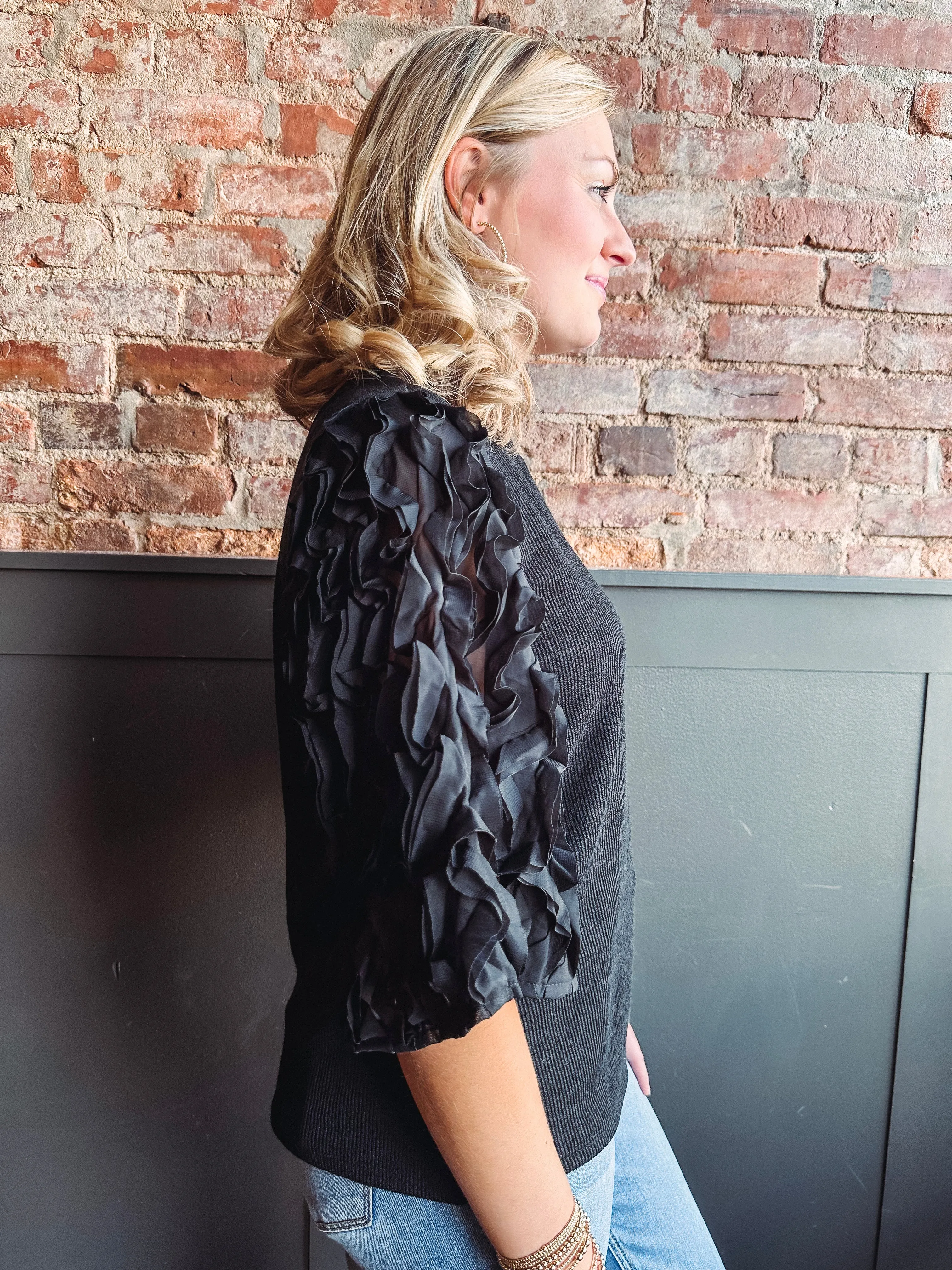 Rosette Textured Puff Sleeve Top