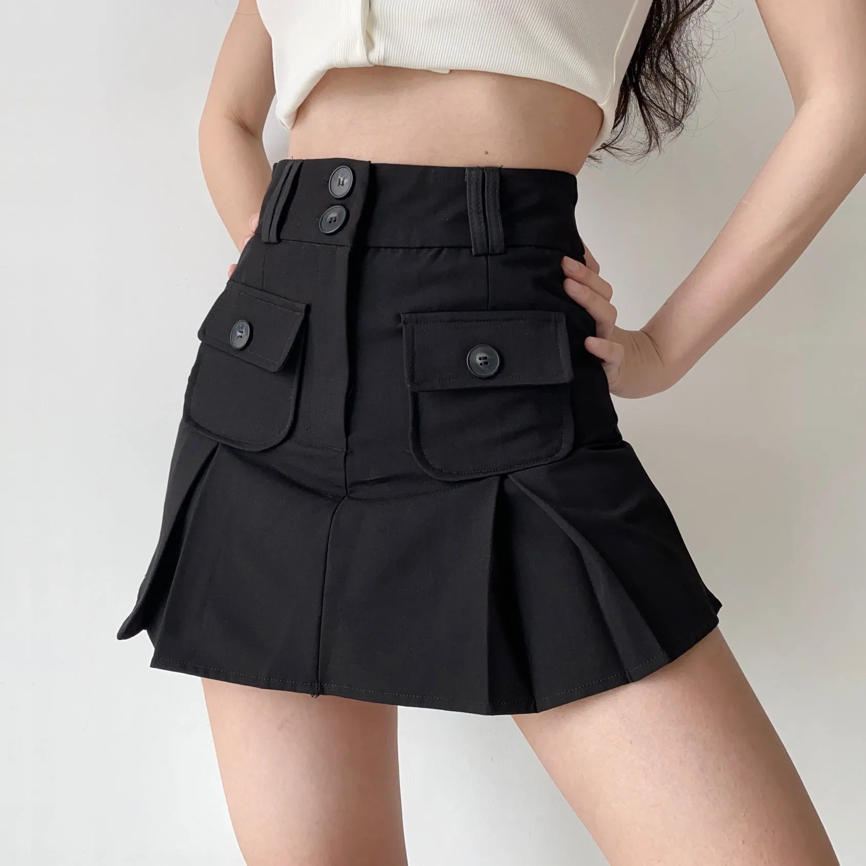 sealbeer - Raquelle Pleated Pocket Skirt
