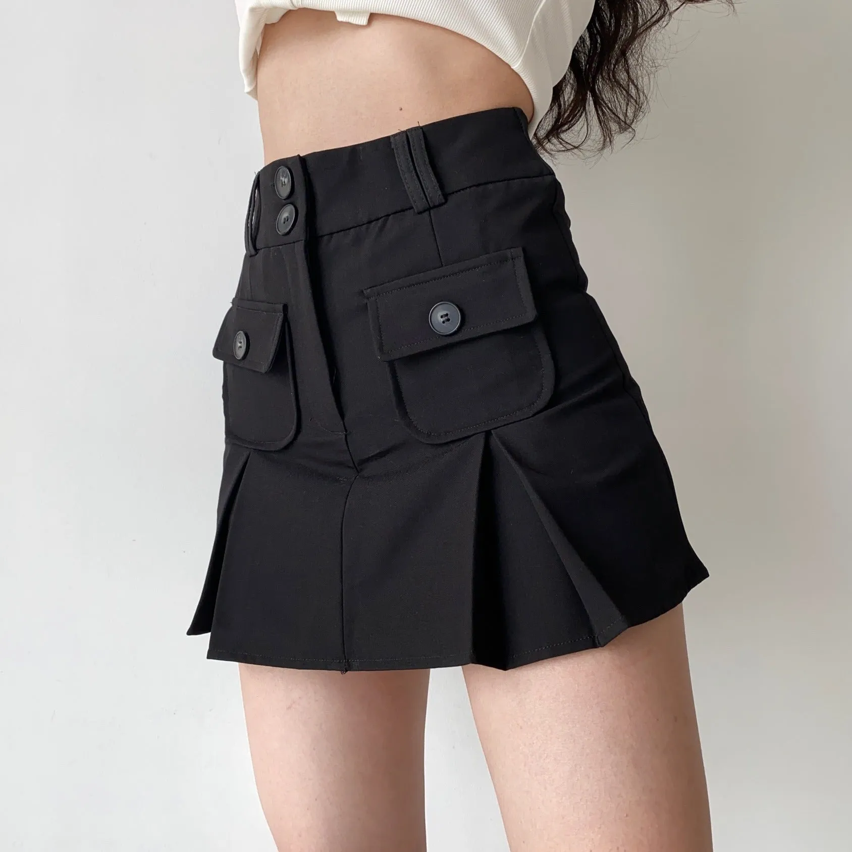 sealbeer - Raquelle Pleated Pocket Skirt